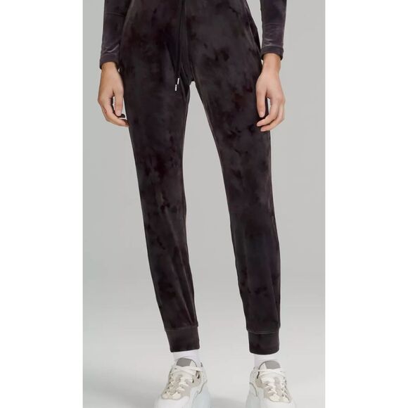NWT LULULEMON ready to crush joggers Sz 4, $130 G23 - Picture 2 of 9